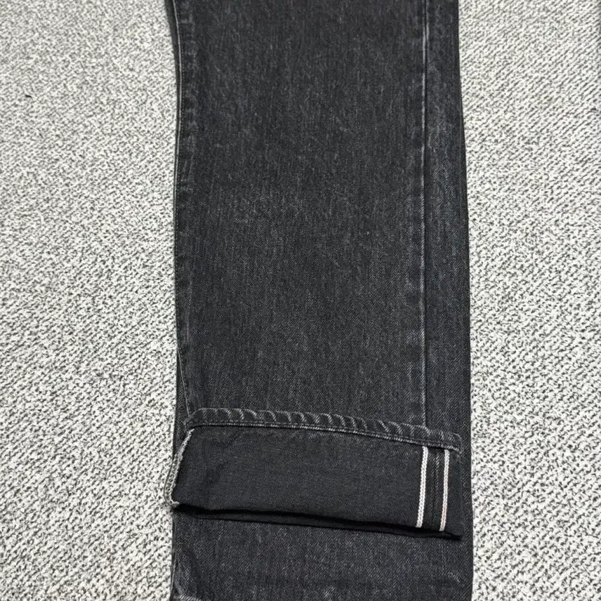 [BUNJANG] Ordinary Fits Loose Ankle Denim Black 32 / 오디너리핏츠 루즈 앵클데님 블랙 32 비이커매장판