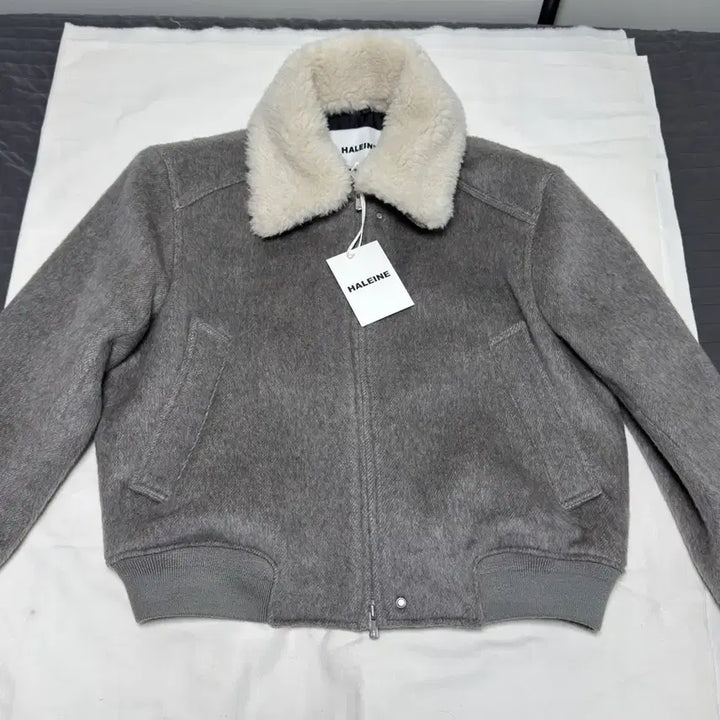 [BUNJANG] Allen / Alpaca Shearling Collar Blouson / 알렌느 / 알파카 시어링 카라 블루종 (그레이시 베이지) / 2