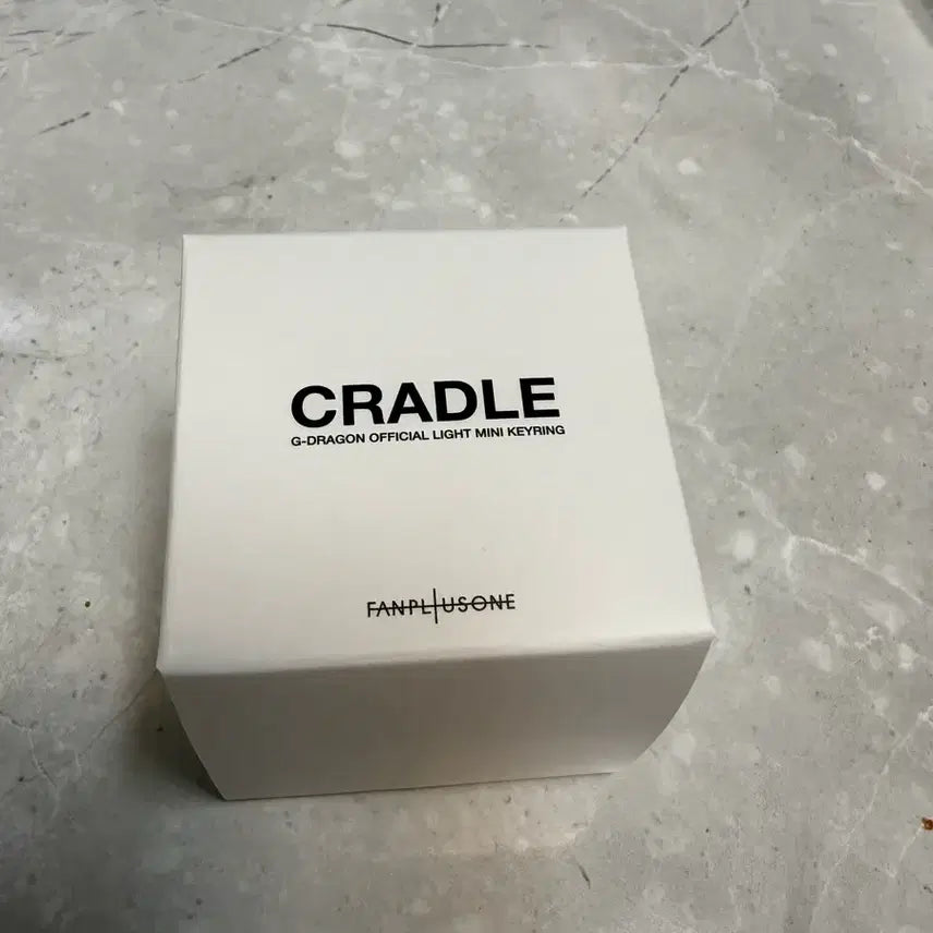 [BUNJANG] G-Dragon Wemenesh Official Mini Light Ring Cradle / 지드래곤 위버멘쉬 오피셜 미니 라이트 키링 크래들