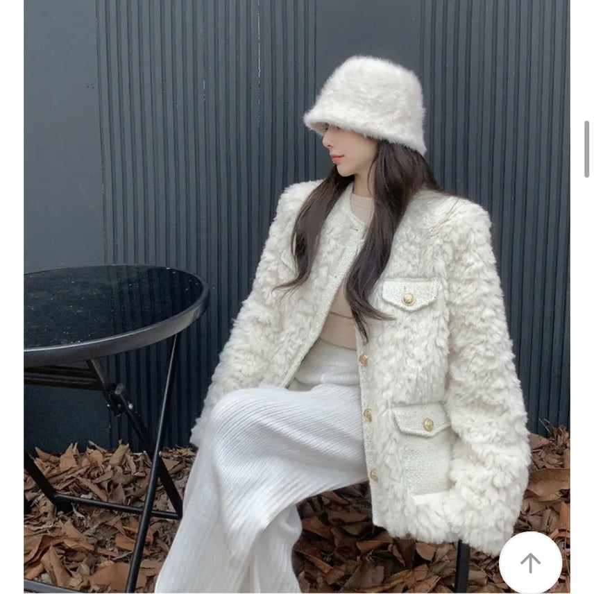 [BUNJANG] Ably Tweed Faux Fur Gold Button Jacket / 에이블리 트위드 퍼 금장 자켓 아이보리  프리사이즈