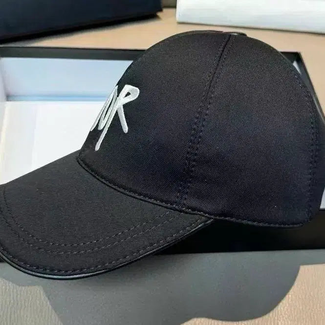[BUNJANG] Dior Embroidered Cap / 자수 캡 모자