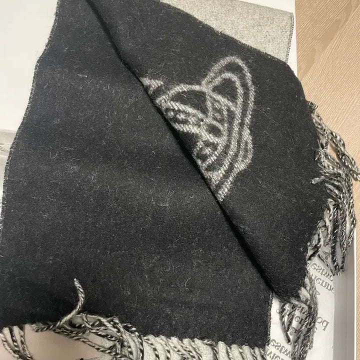 [SOLD OUT] 비비안웨스트우드 양면 머플러 목도리 새상품