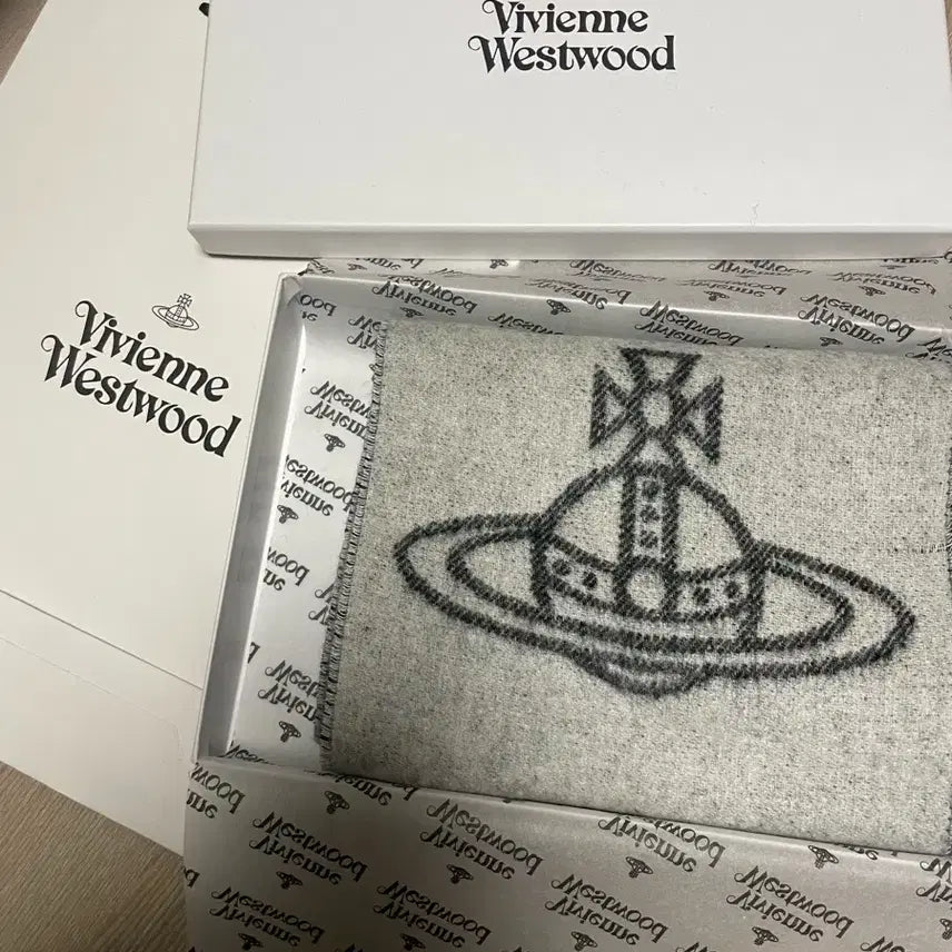 [SOLD OUT] 비비안웨스트우드 양면 머플러 목도리 새상품