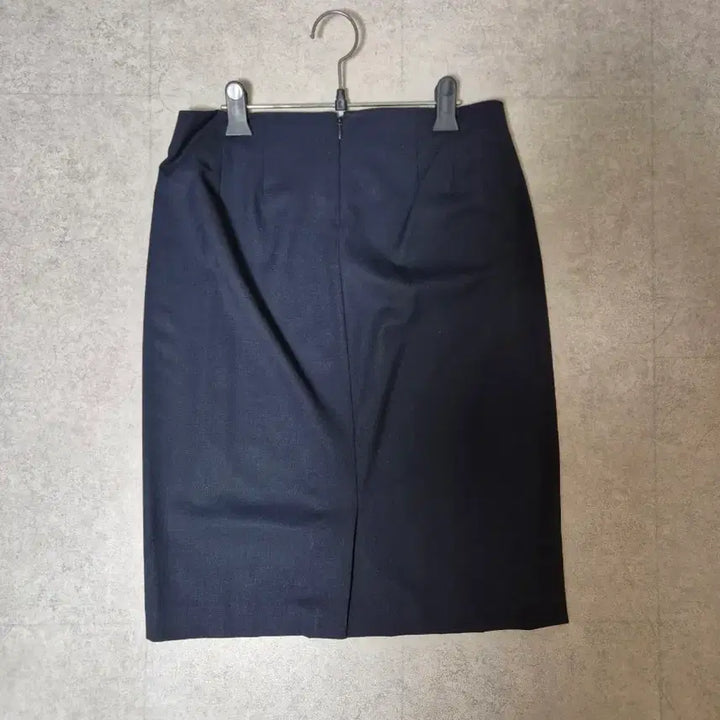 [BUNJANG] Theory H-Line Midi Skirt Navy Size 77 / Theory 띠어리 H라인 스커트 네이비 77사이즈