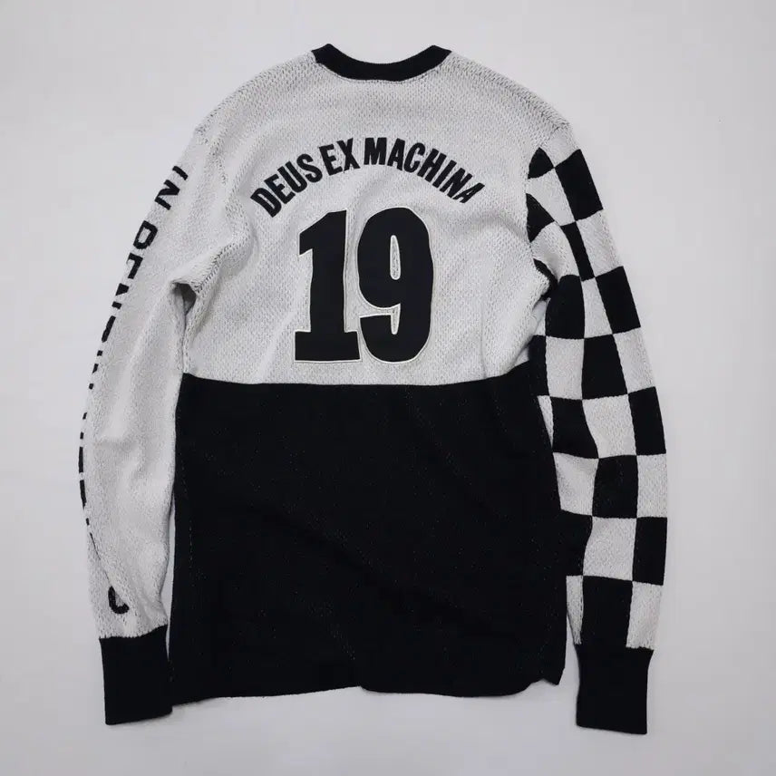 [BUNJANG] Deus Ex Machina Moto Knit Sweater / 데우스엑스마키나 모토 니트