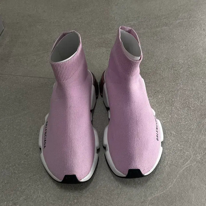 [BUNJANG] Balenciaga Speedrunner Sneakers Pink (Size 36) / (발렌시아가/93만원/실착1회)스피드러너 스니커즈 핑크 36