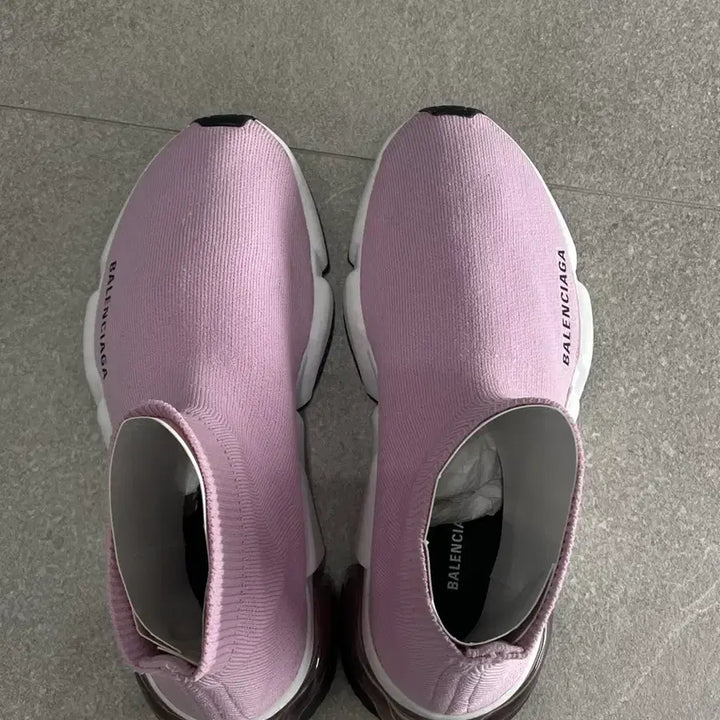 [BUNJANG] Balenciaga Speedrunner Sneakers Pink (Size 36) / (발렌시아가/93만원/실착1회)스피드러너 스니커즈 핑크 36