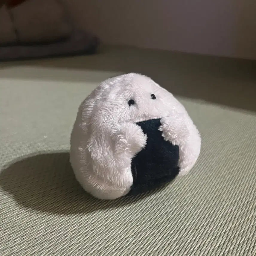 [BUNJANG] Onigiri-san Mascot Nui Plushie Rice Ball / 눈동자 오니기리상 누이 주먹밥 인형 일본 고전 마스코트