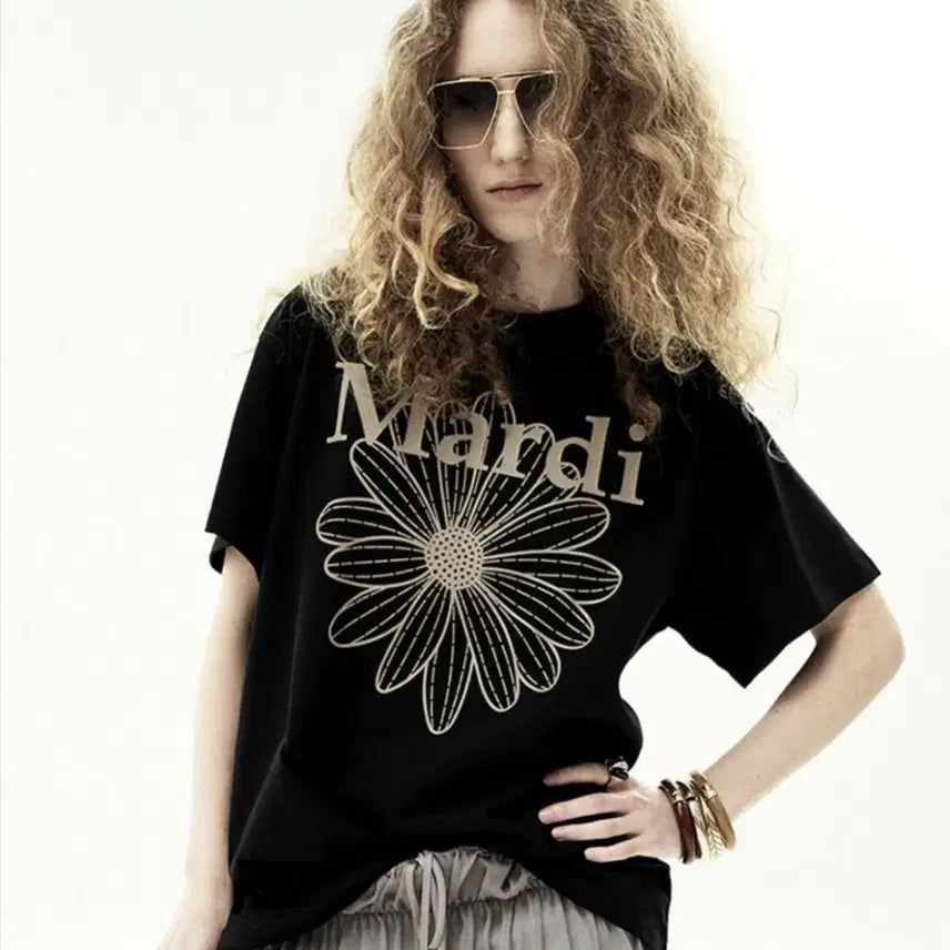 [BUNJANG] Mardi Mercredi Black T-shirt / 마르디메크르디맨블랙반팔