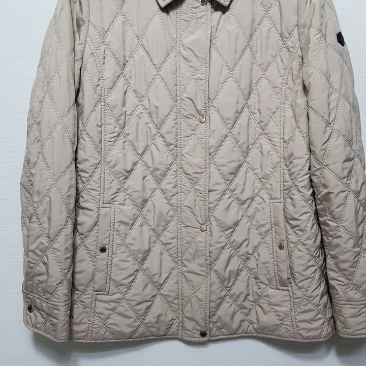[BUNJANG] Daks Diamond Quilted Golf Padded Jacket (Light Beige) / 2024년식/닥스/다이아퀼팅골프패딩자켓/여성100/파라오쇼핑