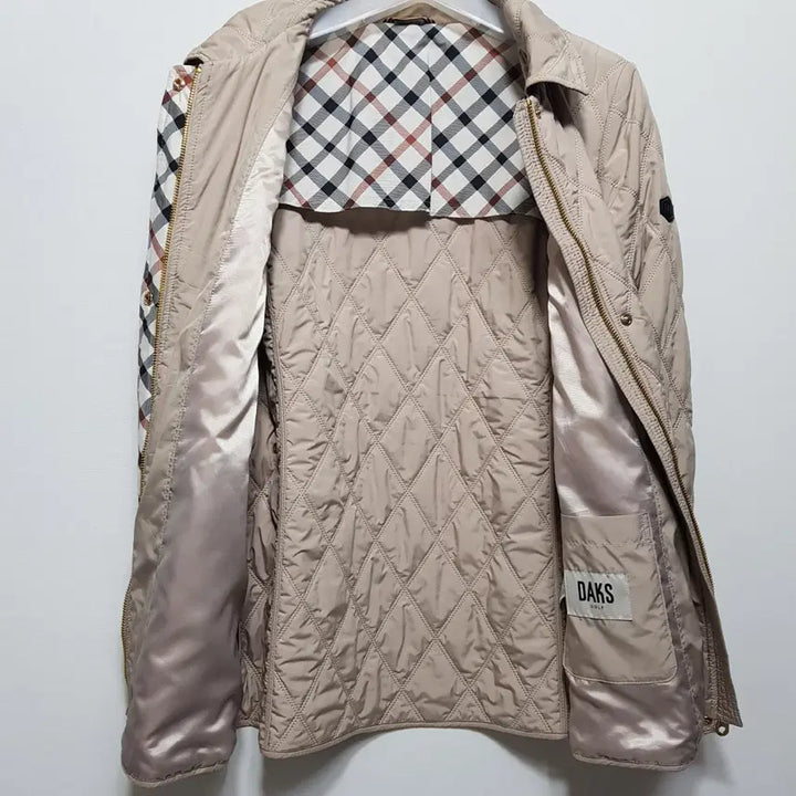 [BUNJANG] Daks Diamond Quilted Golf Padded Jacket (Light Beige) / 2024년식/닥스/다이아퀼팅골프패딩자켓/여성100/파라오쇼핑