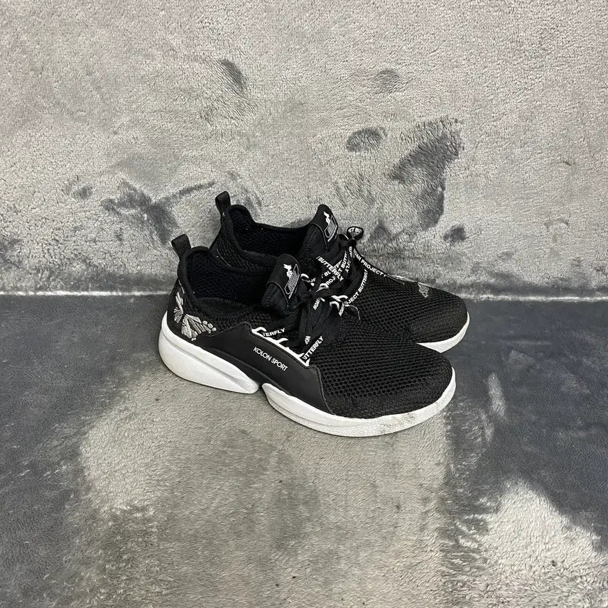 [SOLD OUT] 코오롱 운동화 250