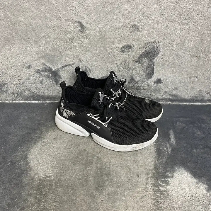 [SOLD OUT] 코오롱 운동화 250