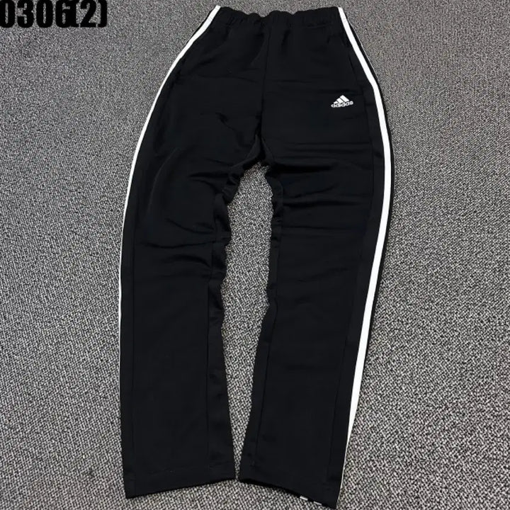 [SOLD OUT] 아디다스 팬츠