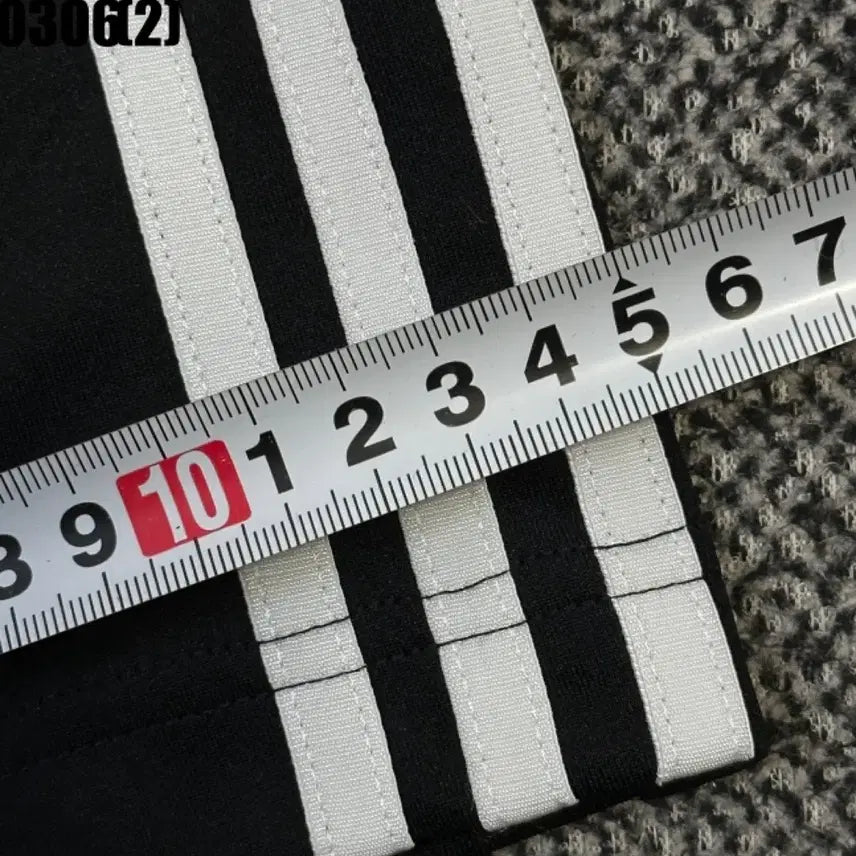 [SOLD OUT] 아디다스 팬츠