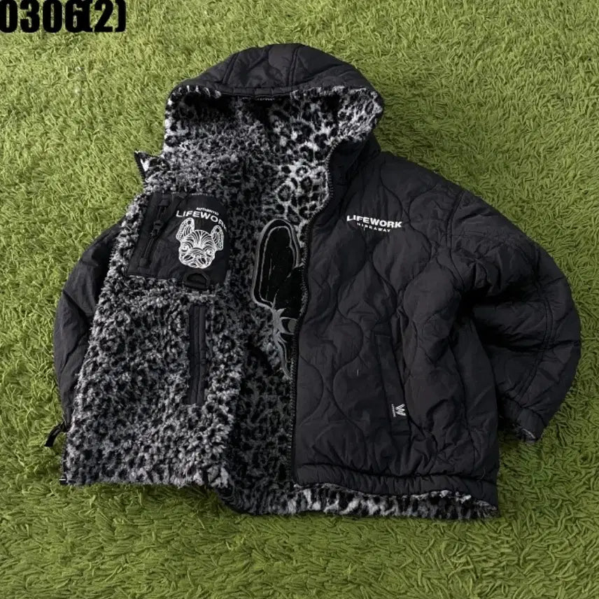 [BUNJANG] LifeWork Leopard Fleece Jumper / 라이프워크 레오파드 후리스 점퍼 양면