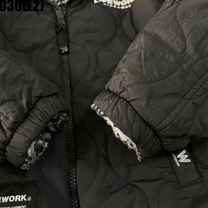[BUNJANG] LifeWork Leopard Fleece Jumper / 라이프워크 레오파드 후리스 점퍼 양면
