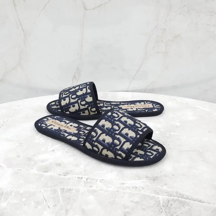 [SOLD OUT] 36.5 / 디올 오블리크 체스 모아이 슬리퍼 KCQ491OBE