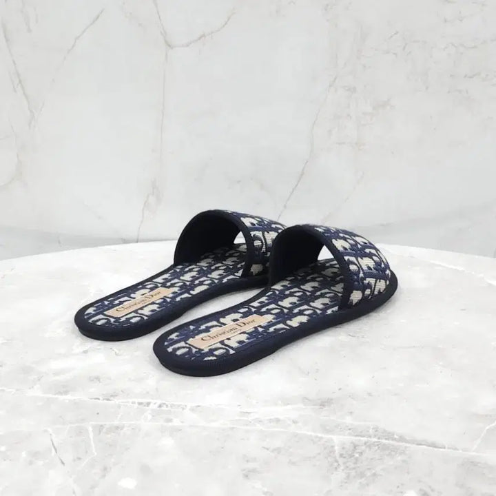 [SOLD OUT] 36.5 / 디올 오블리크 체스 모아이 슬리퍼 KCQ491OBE
