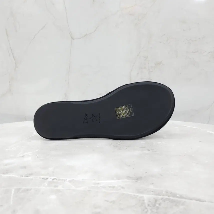 [SOLD OUT] 36.5 / 디올 오블리크 체스 모아이 슬리퍼 KCQ491OBE