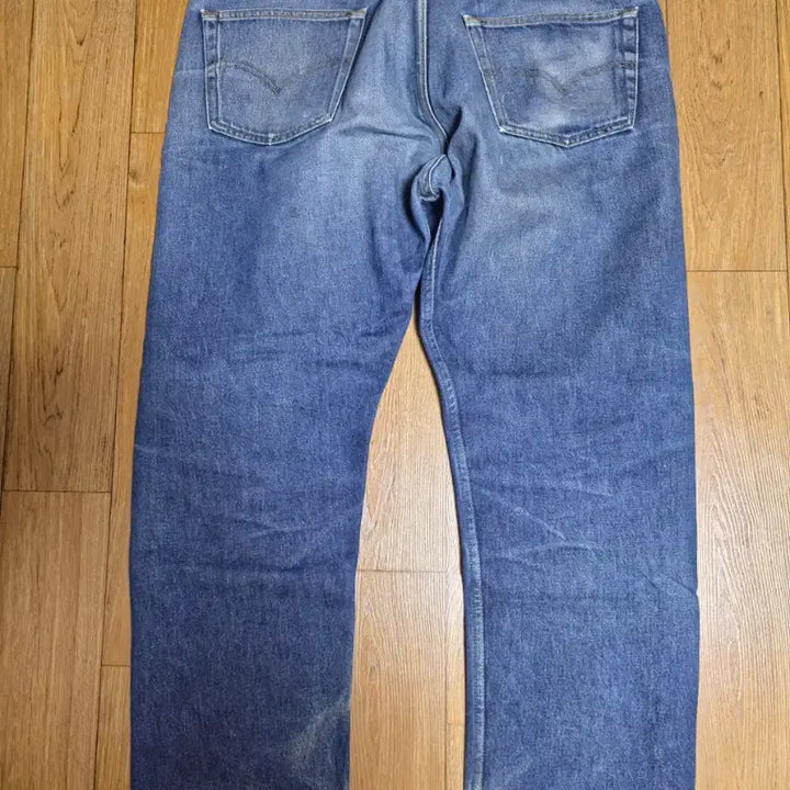 [SOLD OUT] 리바이스 90s USA 501xx W44 L32