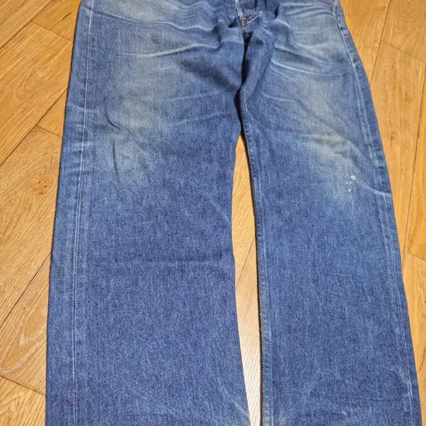 [SOLD OUT] 리바이스 90s USA 501xx W44 L32