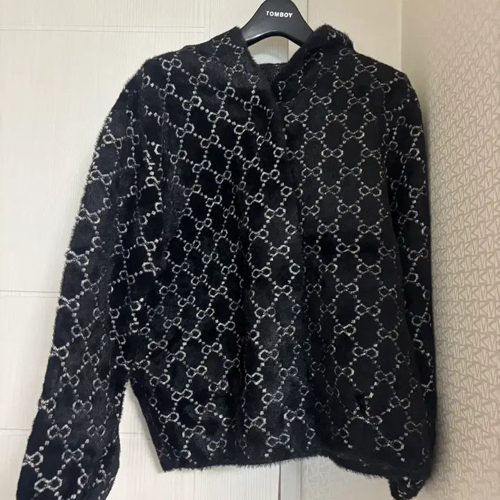 [SOLD OUT] 후드 퍼자켓