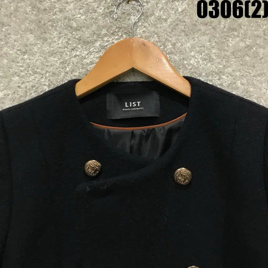 [SOLD OUT] LIST 블랙 금장 단추 코트 s