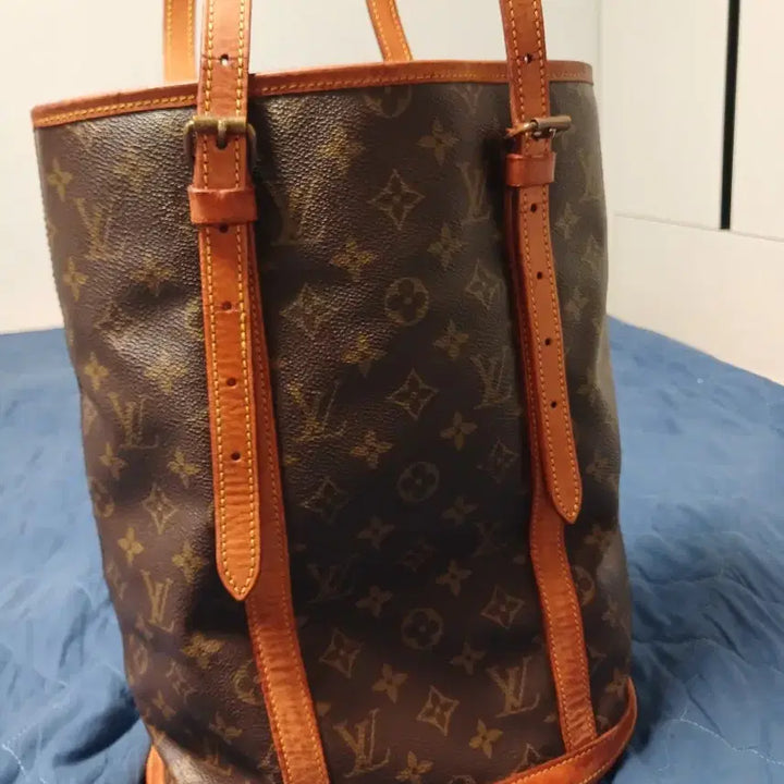 [BUNJANG] Louis Vuitton Monogram Bucket Bag GM - Interior Refurbished / [정품]루이비통 모노그램 버킷백 GM 내부 리뉴얼/세탁완료/이너백포함