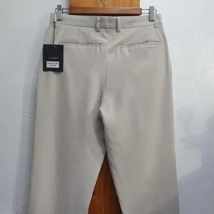 [BUNJANG] LEGACY Semi-Wide Slacks (Size 30) / LEGACY 세미 와이드 슬랙스(30)