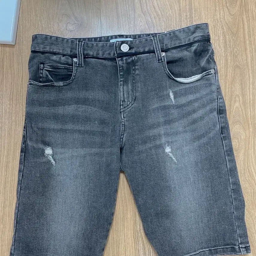 [BUNJANG] System Black Denim Shorts Damage Wash / 시스템 블랙 데님 반바지 데미지 워싱
