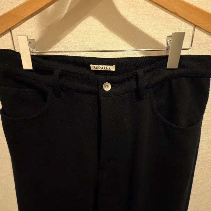 [SOLD OUT] 오라리 실크넵 데님 블랙 5사이즈 판매