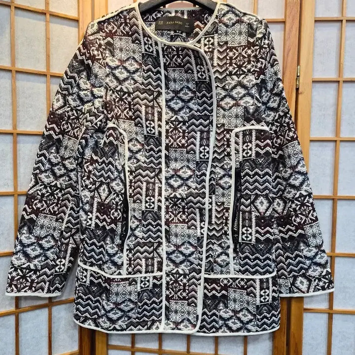 [BUNJANG] ZARA Pattern Jacket M / 자라 패턴 간절기  자켓 M
