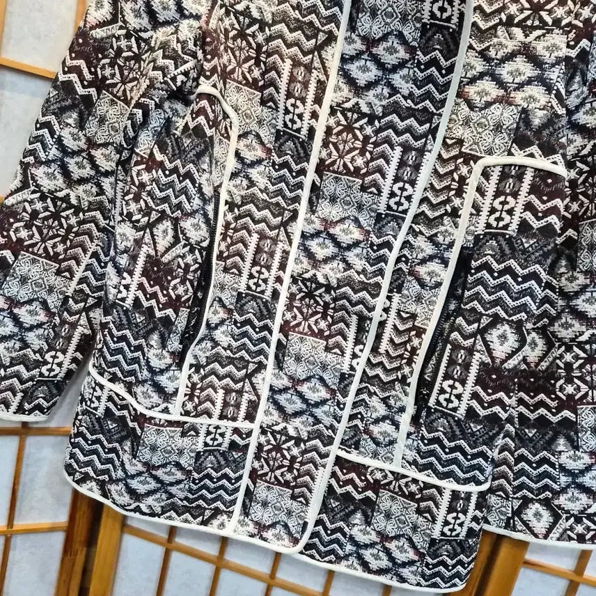 [BUNJANG] ZARA Pattern Jacket M / 자라 패턴 간절기  자켓 M