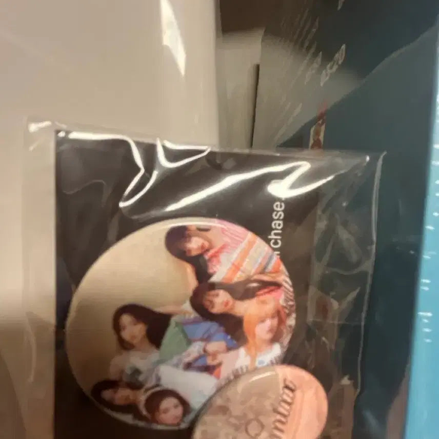 [SOLD OUT] NMIXX 뱃지 2개 세트