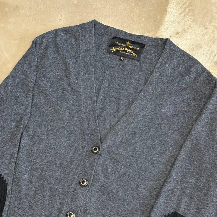 [BUNJANG] Vivienne Westwood Charcoal Wool V-Neck Cardigan / XS 비비안웨스트우드 챠콜 울 브이넥 가디건