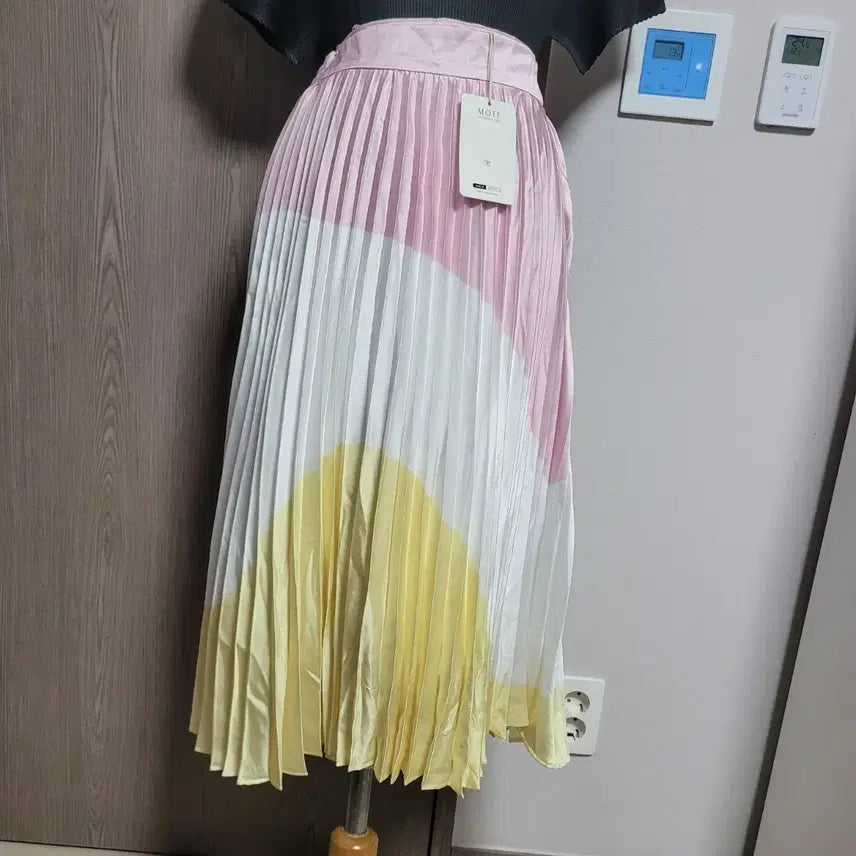 [BUNJANG] MOTF Color Block Pleated Long Skirt (M) / 새상품) MOTF 컬러 블록 플리츠 롱 스커트 M