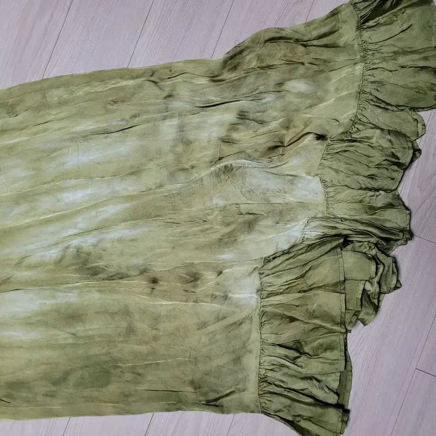 [BUNJANG] ZARA Asymmetrical Flowy Long Skirt Olive / 자라 하늘하늘한 언발란스 밴딩 롱 스커트 올리브색