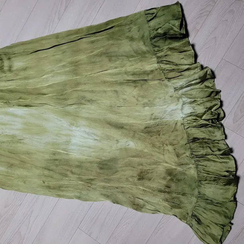 [BUNJANG] ZARA Asymmetrical Flowy Long Skirt Olive / 자라 하늘하늘한 언발란스 밴딩 롱 스커트 올리브색