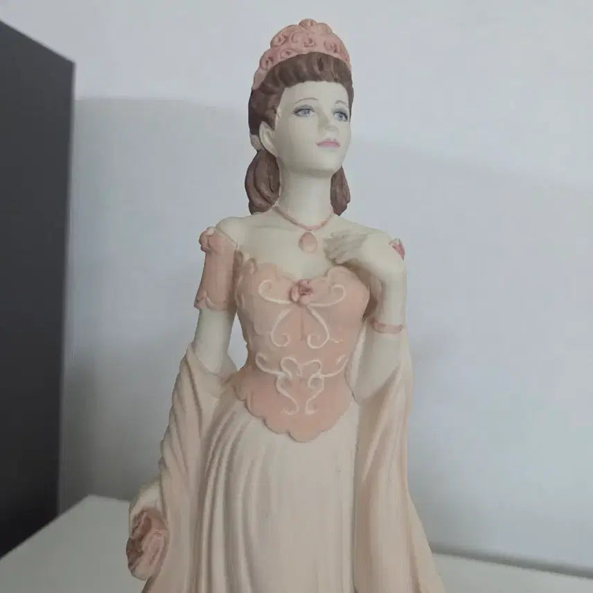 [BUNJANG] Coalport Wedgwood Porcelain Figurine Set / 콜포트 웨지우드 피겨린 도자기 인형 2개 세트