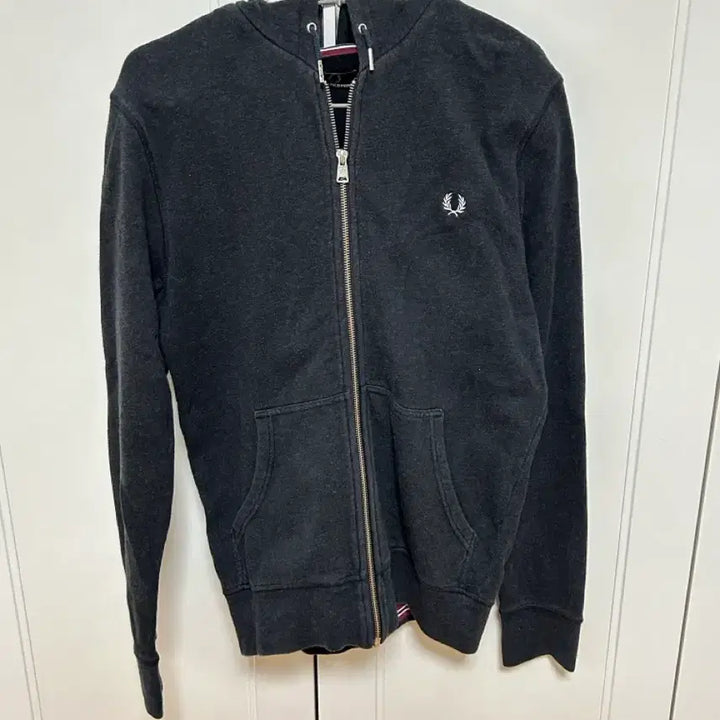 [BUNJANG] Fred Perry Hooded Zip-Up Black / 프레드페리 후드 집업 블랙