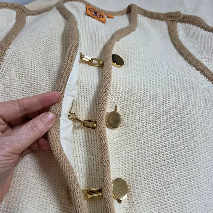 [BUNJANG] Tory Burch Ivory Cardigan / 토리버치 아이보리 가디건