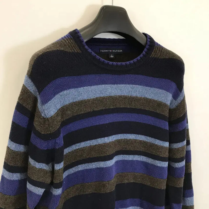 [BUNJANG] Tommy Hilfiger Vintage Striped Knit Sweater / 타미힐피거 빈티지 스트라이프패턴 니트 [M]