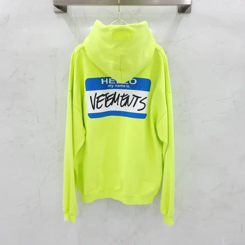 [BUNJANG] VETEMENTS Hello My Name Neon Oversized Hoodie / XS / 베트멍 헬로 마이 네임 네온 오버 후드티