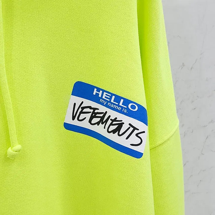 [BUNJANG] VETEMENTS Hello My Name Neon Oversized Hoodie / XS / 베트멍 헬로 마이 네임 네온 오버 후드티