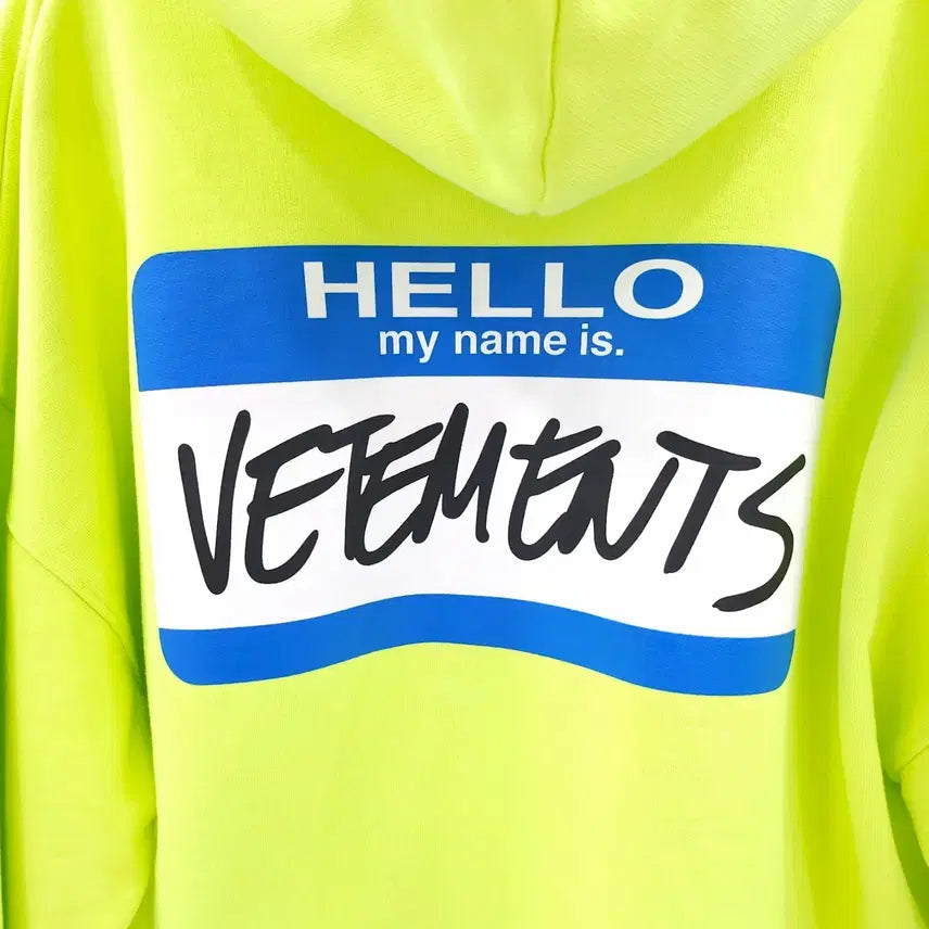 [BUNJANG] VETEMENTS Hello My Name Neon Oversized Hoodie / XS / 베트멍 헬로 마이 네임 네온 오버 후드티