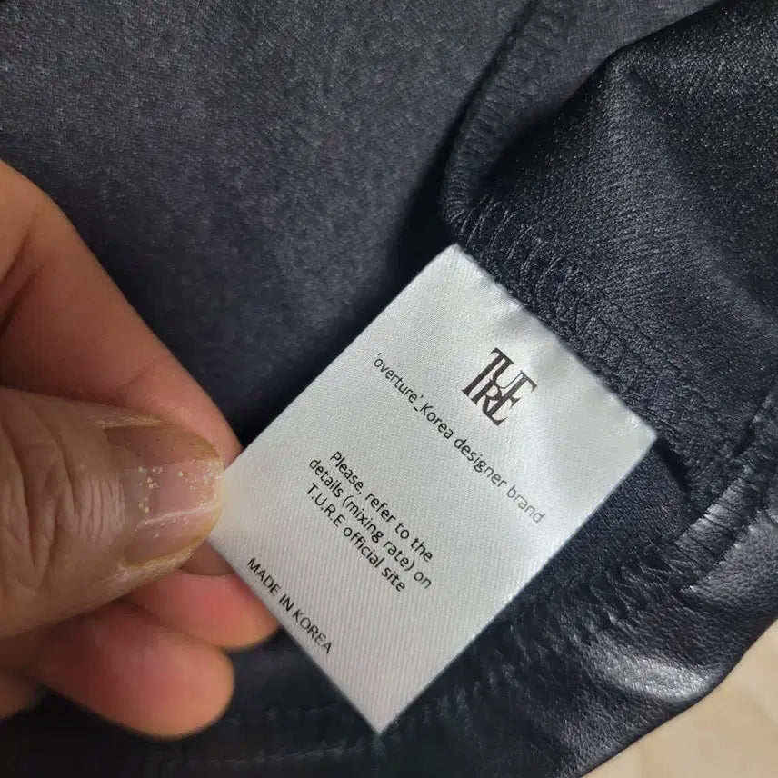 [BUNJANG] TRUE Black Unique Mini Skirt / TRUE 미사용품 독특한 미니 스커트