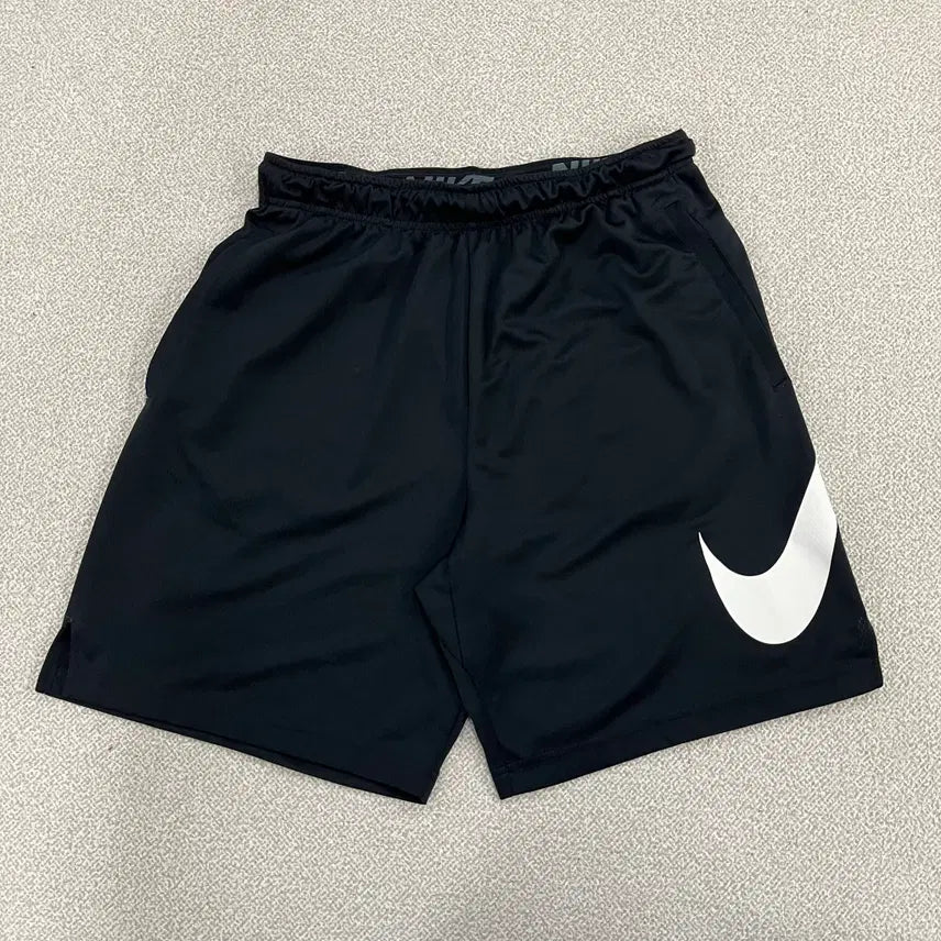 [SOLD OUT] L 나이키 드라이핏 트레이닝 쇼츠 0225M2