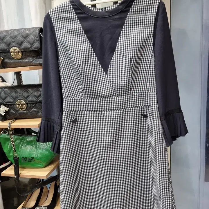 [BUNJANG] Zigot Check Pleated Sleeve Dress S / 지고트 체크 배색 플리츠소매 원피스 S