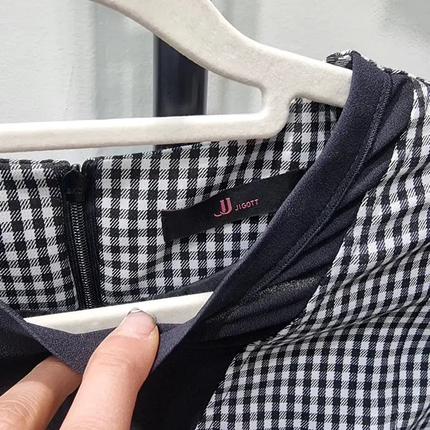 [BUNJANG] Zigot Check Pleated Sleeve Dress S / 지고트 체크 배색 플리츠소매 원피스 S